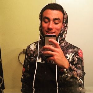 Meet your Posher, Ryan